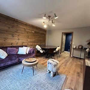 Appartement à 2 Chambres à Coucher