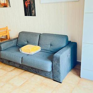 Studio Lit King-Size