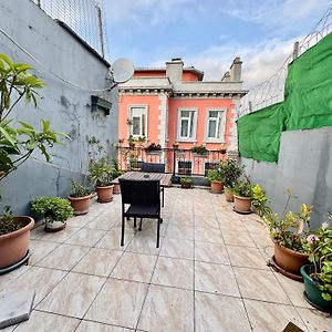 Aram Kerasi Rooms
