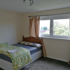 Glasgow Double Room Free Parking