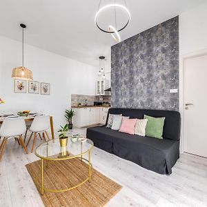 Appartement à 2 Chambres à Coucher