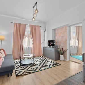 Appartement à 2 Chambres à Coucher
