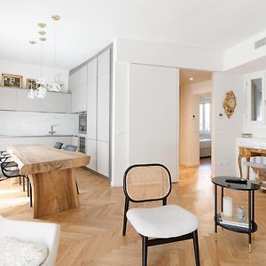 Appartement à 2 Chambres à Coucher