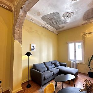 Appartement à 2 Chambres à Coucher