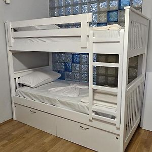 Chambre Juste Pour Hommes Dortoir