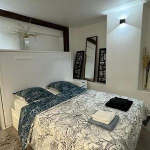Appartement à 2 Chambres à Coucher