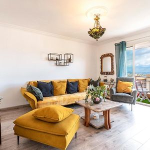 Appartement à 2 Chambres à Coucher