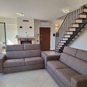 Appartement à 3 Chambres à Coucher
