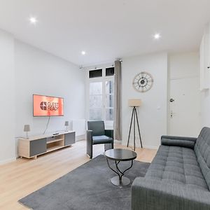 Appartement à 2 Chambres à Coucher
