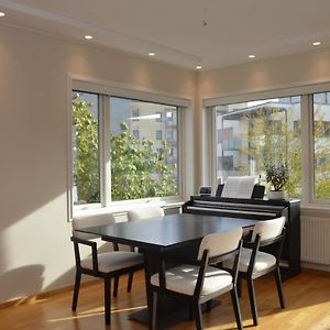 Appartement à 3 Chambres à Coucher