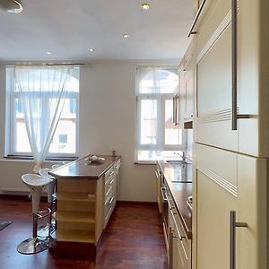 Appartement à 2 Chambres à Coucher