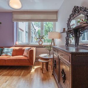 Appartement à 2 Chambres à Coucher
