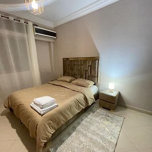 Appartement de Luxe à 2 Chambres à Coucher