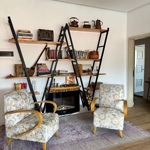 Appartement à 2 Chambres à Coucher