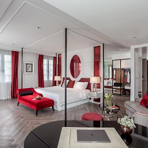 La Seine Hotel