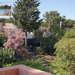 Les Locations de Lara II - T2 lit double&clic-clac Balcon Piscine Parking privatif
