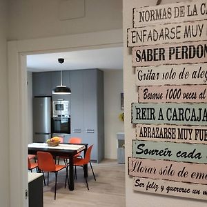 Acogedor, céntrico y amplio apartamento! Pamplona Inn 1
