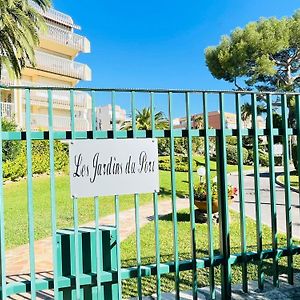 Très bel appartement face au port Santa Lucia