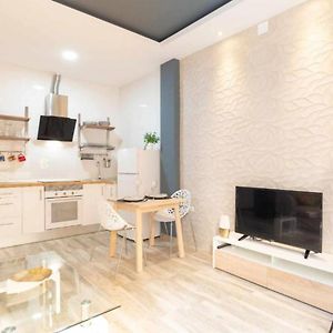 Vialia Suites Cinema