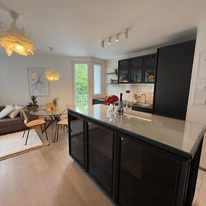 Luxury Residence Res - With Parking