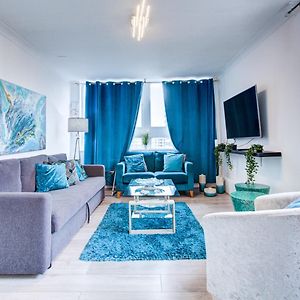 Appartement à 3 Chambres à Coucher