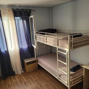 Private Room-3 In Hannana Apartment- 2 Min Walk To Tram 12 Min To Nice Train Station 15 Min To Massena Place
