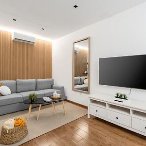Appartement à 2 Chambres à Coucher