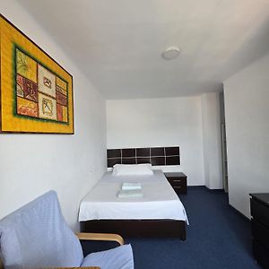 Habitacion Privada Comoda Centro Malaga Vialia Estacion De Tren Maria Zambrano Y Tambien Cerca A La Playa
