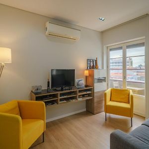 Appartement à 3 Chambres à Coucher