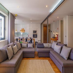 Appartement à 4 Chambres à Coucher