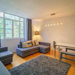 Appartement à 4 Chambres à Coucher