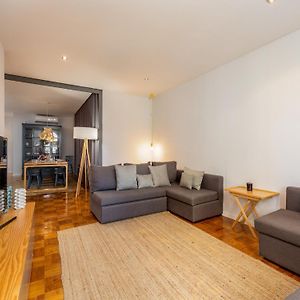 Appartement à 5 Chambres à Coucher