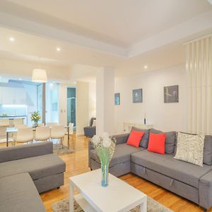 Appartement à 3 Chambres à Coucher