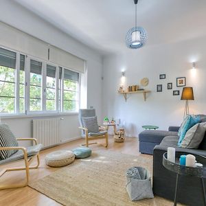 Appartement à 3 Chambres à Coucher