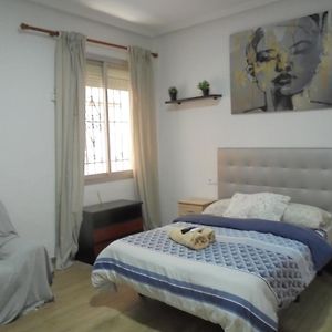 Appartement à 3 Chambres à Coucher