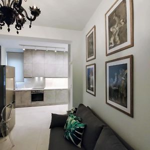 Appartement à 2 Chambres à Coucher