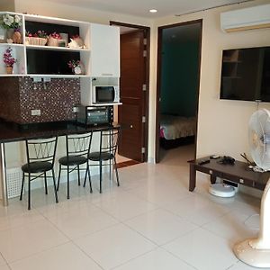 Appartement à 2 Chambres à Coucher