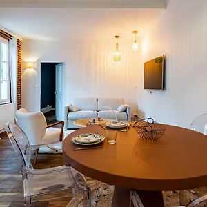 Appartement de Luxe à 1 Chambre à Coucher