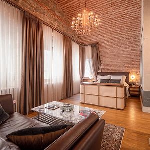 Stone Inn Galata