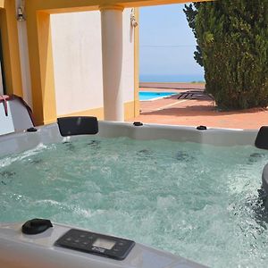 Casa Da Vigia - Vila Bouganvilia - V3 - In Top Of The Beach With Jacuzzi