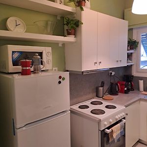 Athens Stadium path quiet&central 4 persons apartment