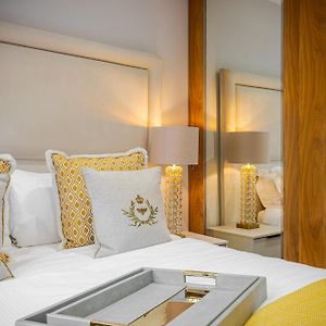 Modern Ground Floor 2Bd Apartment In Knightsbridge With Ac And Harrods View