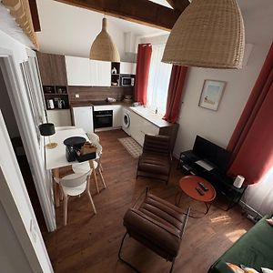 Appartement à 2 Chambres à Coucher