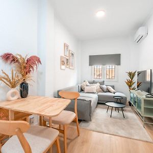 Cosy Apartment With Patio In Malaga - Tcm