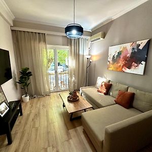 Your Cozy Home In Athens