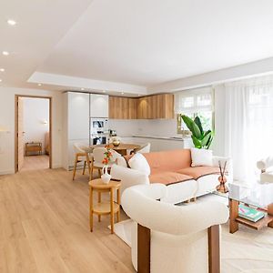 Appartement à 2 Chambres à Coucher