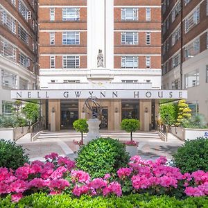 1 Bed Flat In Nell Gwynn House, Sleeps 4, Steps From Harrods & Hyde Park, 24 Hour Reception