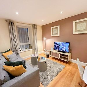 Appartement à 2 Chambres à Coucher