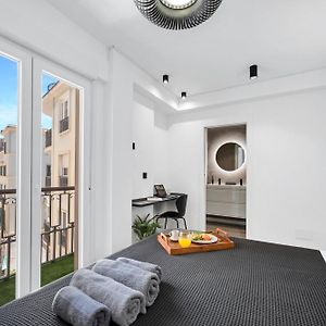 Las Flores Luxury Apartment