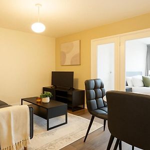 Appartement à 2 Chambres à Coucher
